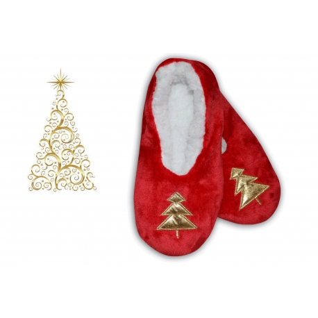Darček na vianoce – červené papuče so stromčekom