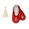 Darček na vianoce – červené papuče so stromčekom