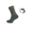 Zelené ponožky pre rybára s udicou