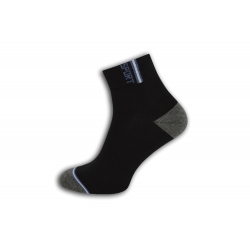 Čierne športové ponožky s vyšším kotníkom