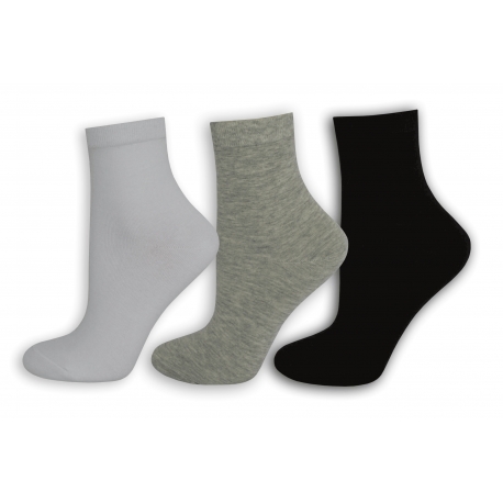 Čierne, sivé biele dámske ponožky. 3-páry