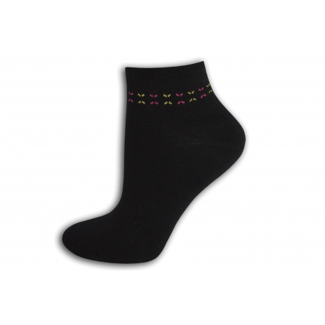 Dámske krátke ponožky s jemným vzorom - čierne