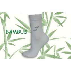 Smotanové bambusové ponožky s motýľmi