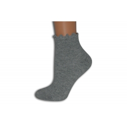 95%-né bavlnené sivé ponožky bez lemu.