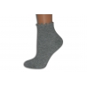 95%-né bavlnené sivé ponožky bez lemu.