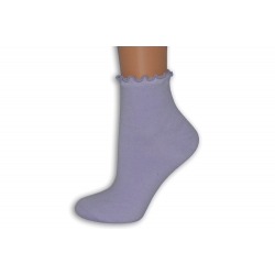 95%-né bavlnené fialové ponožky bez lemu.