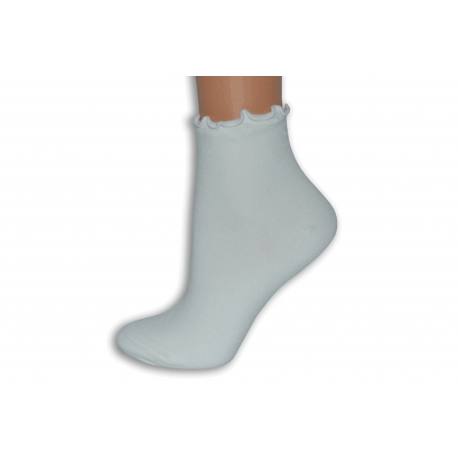 95%-né bavlnené biele ponožky bez lemu.