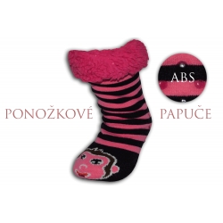 Ružové ponožkové papuče s pásikami a opicou