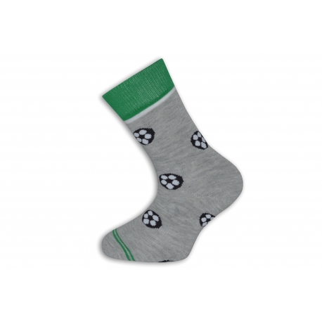 Sivé ponožky s loptami a zeleným lemom