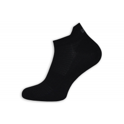 Sport. Čierne pánske krátke ponožky.